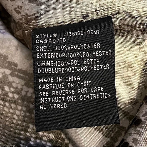 Guillaume Khaki Trench Coat with Feature Collar & Hood (Wardrobe Essential) - Picture 11 of 13